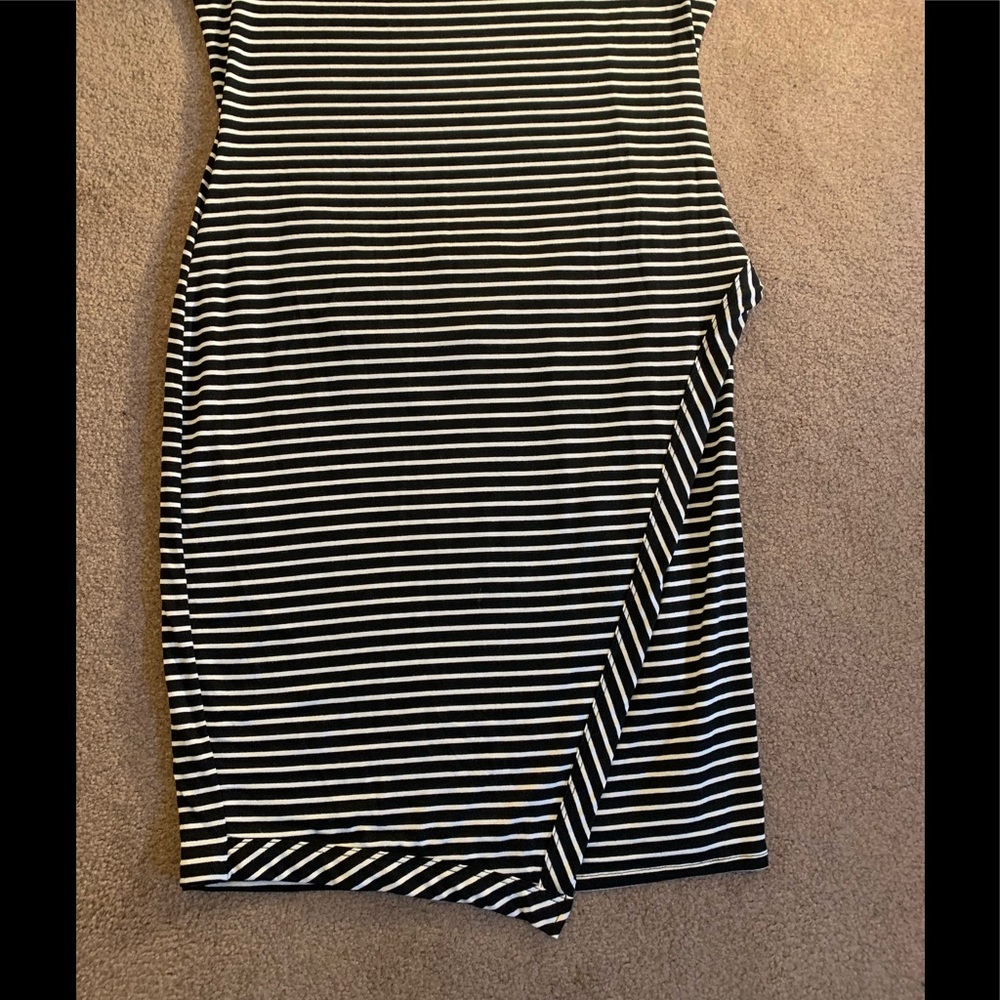 Loveappella Knit Dress - Picture 2 of 8